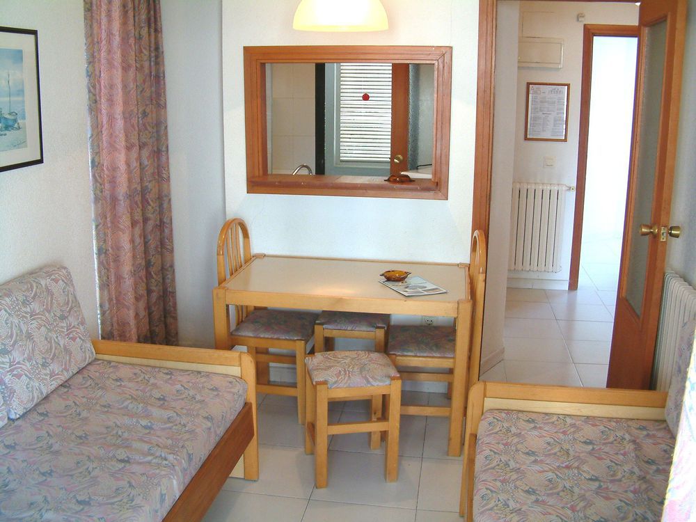 Luxmar Apartaments Benidorm Phòng bức ảnh